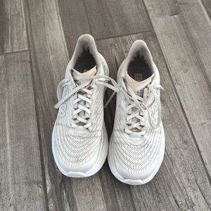 HOKA Mach 5 all white